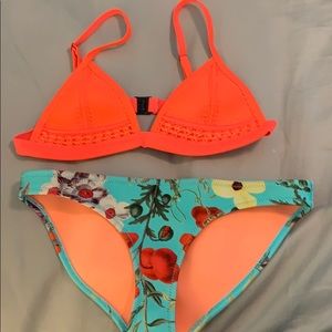 TRIANGL BIKINI NEVER WORN